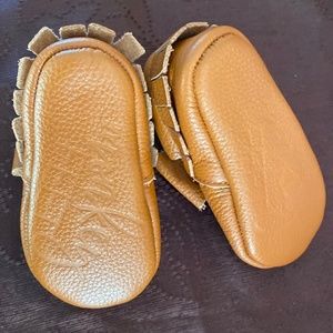 Monkey feet shoes 6-12 months Brown leather with matching leather bottoms